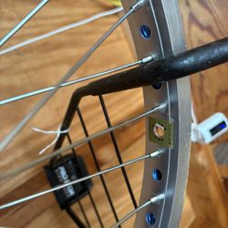 Reproduction Mongoose Pro Class Wheelset New Never Used With Shimano Freewheel And Blue Foil Rim Strips