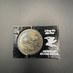 1989 American Silver Eagle 1 oz .999 Fine Silver Coin in Display Holder