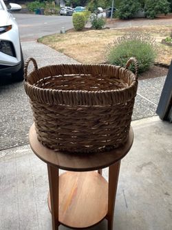 Basket, Magazine