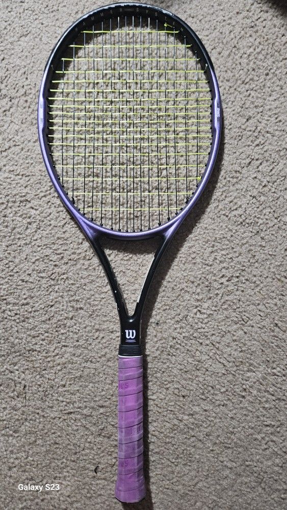 Wilson Hammer 5.2 95 In²4 1/8 Tennis Racket 