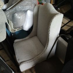 Oversized Sitting Chair