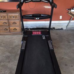 Excellent Condition Sole F63 Treadmill — Rarely Used!