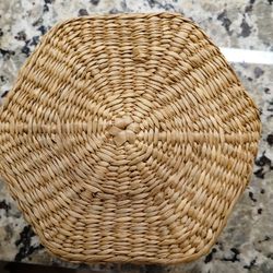 Vintage 7" Seagrass Basket With Lid