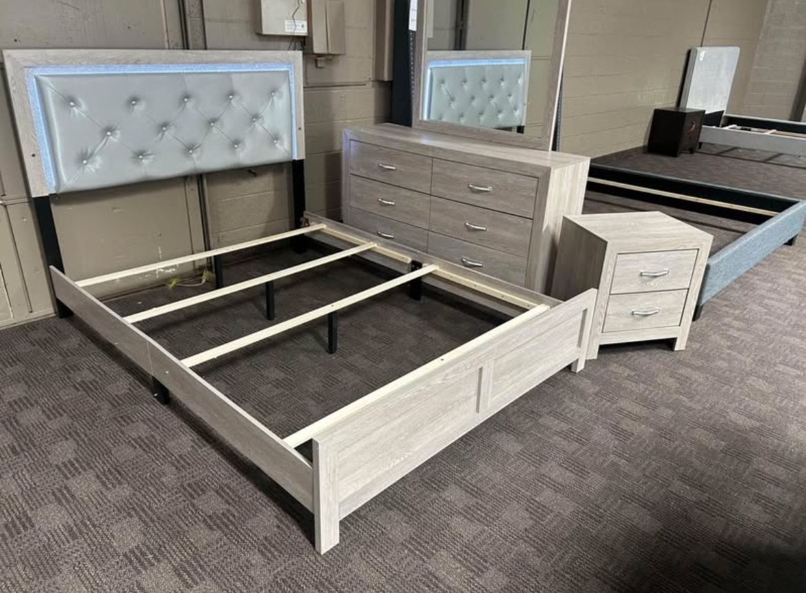 Silver Grey Queen Bed Set