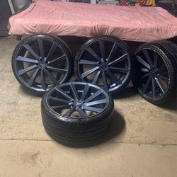 koko kuture rims with 3 working 22in tires