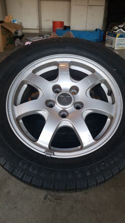 Mitsubishi Diamante stock wheels. (2)