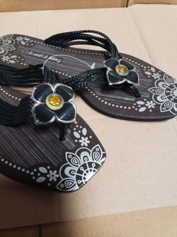Brand new Flip Flops