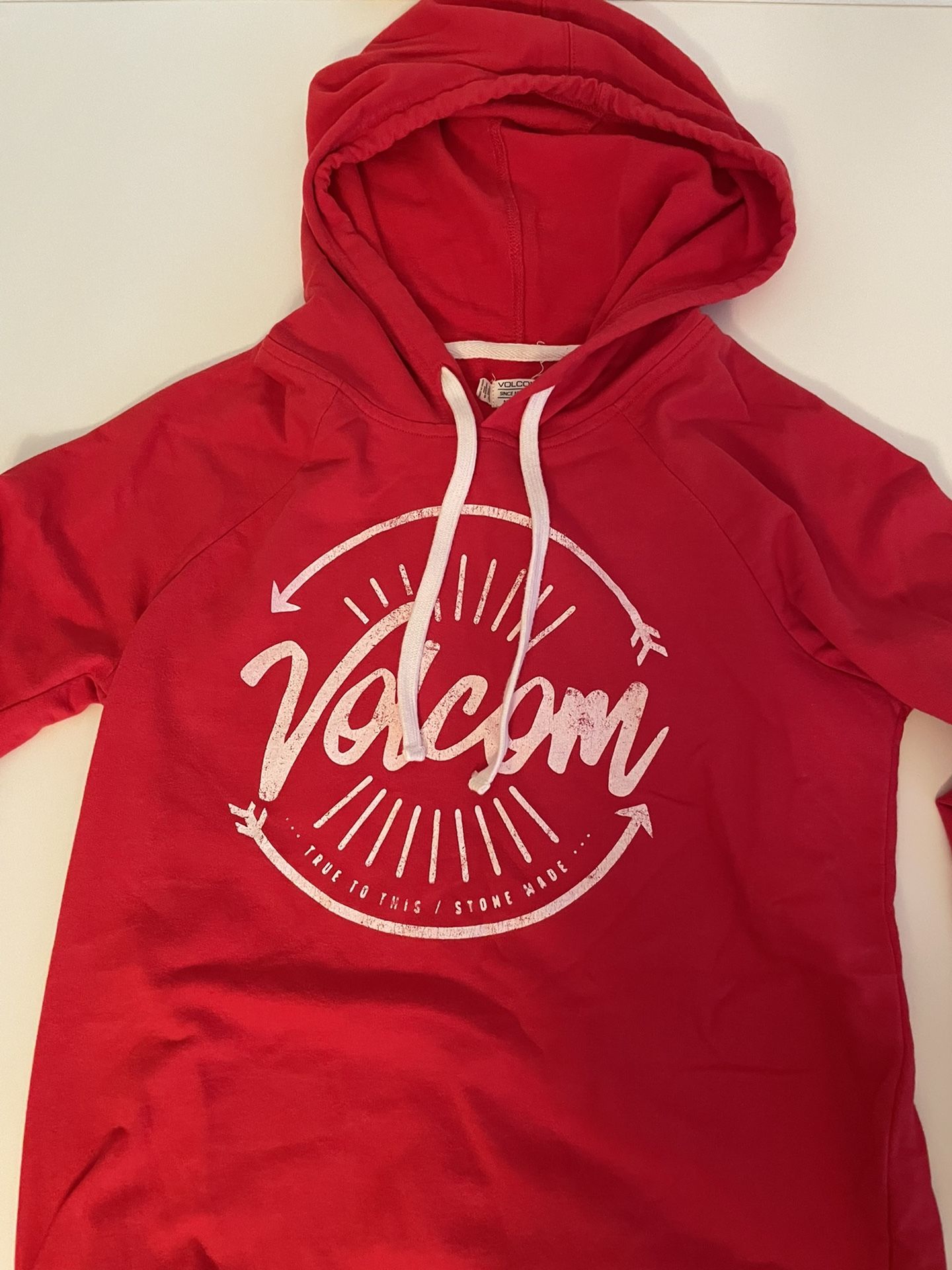 Women’s Volcom Hoodie. Size Small.