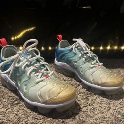 Vapor Max Plus Mint Foam Women’s Size 8