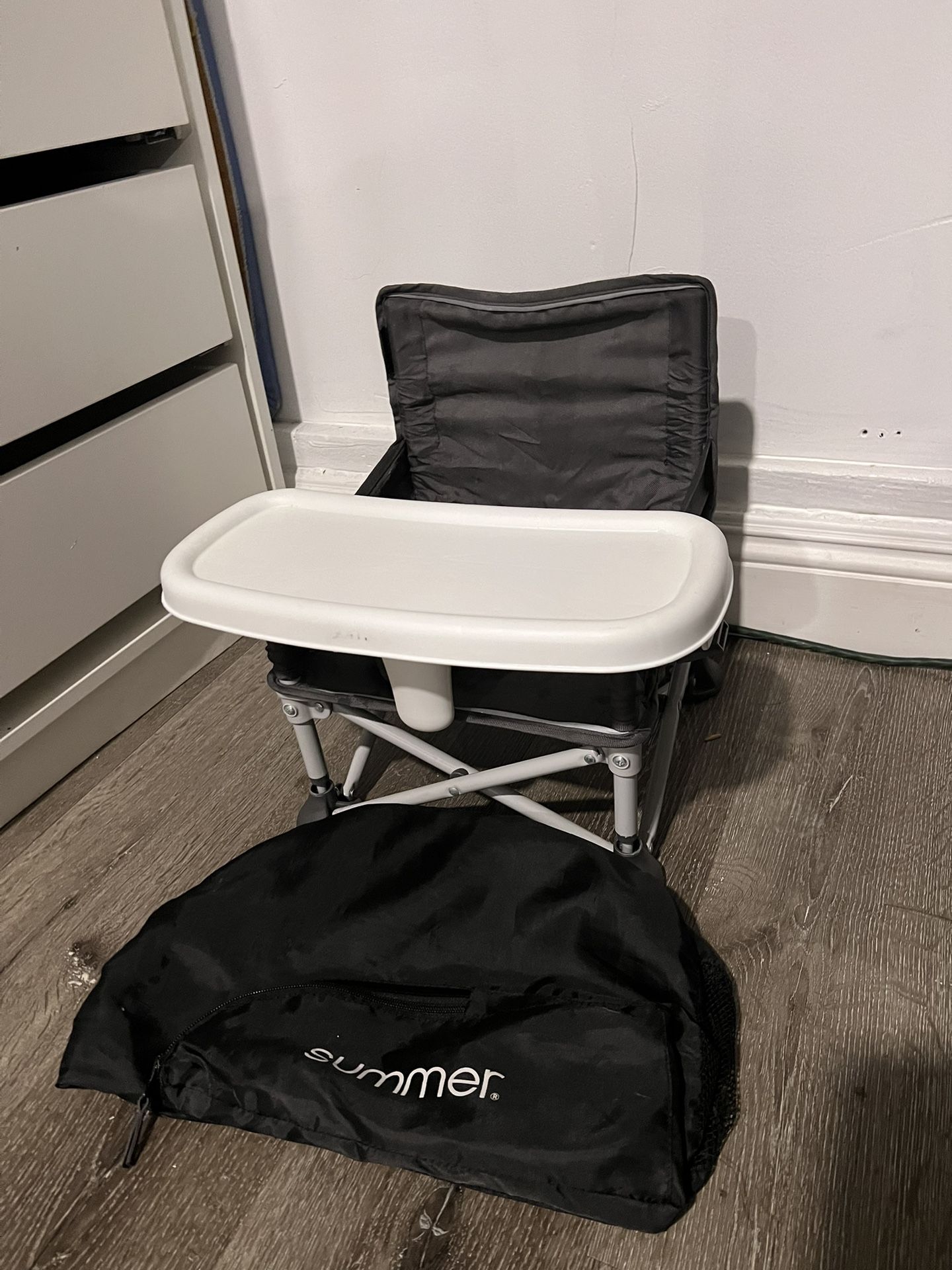 Summer Pop N’ Sit Portable Booster Seat