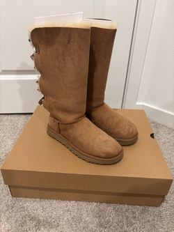 Tall Ugg Boots (size 8)