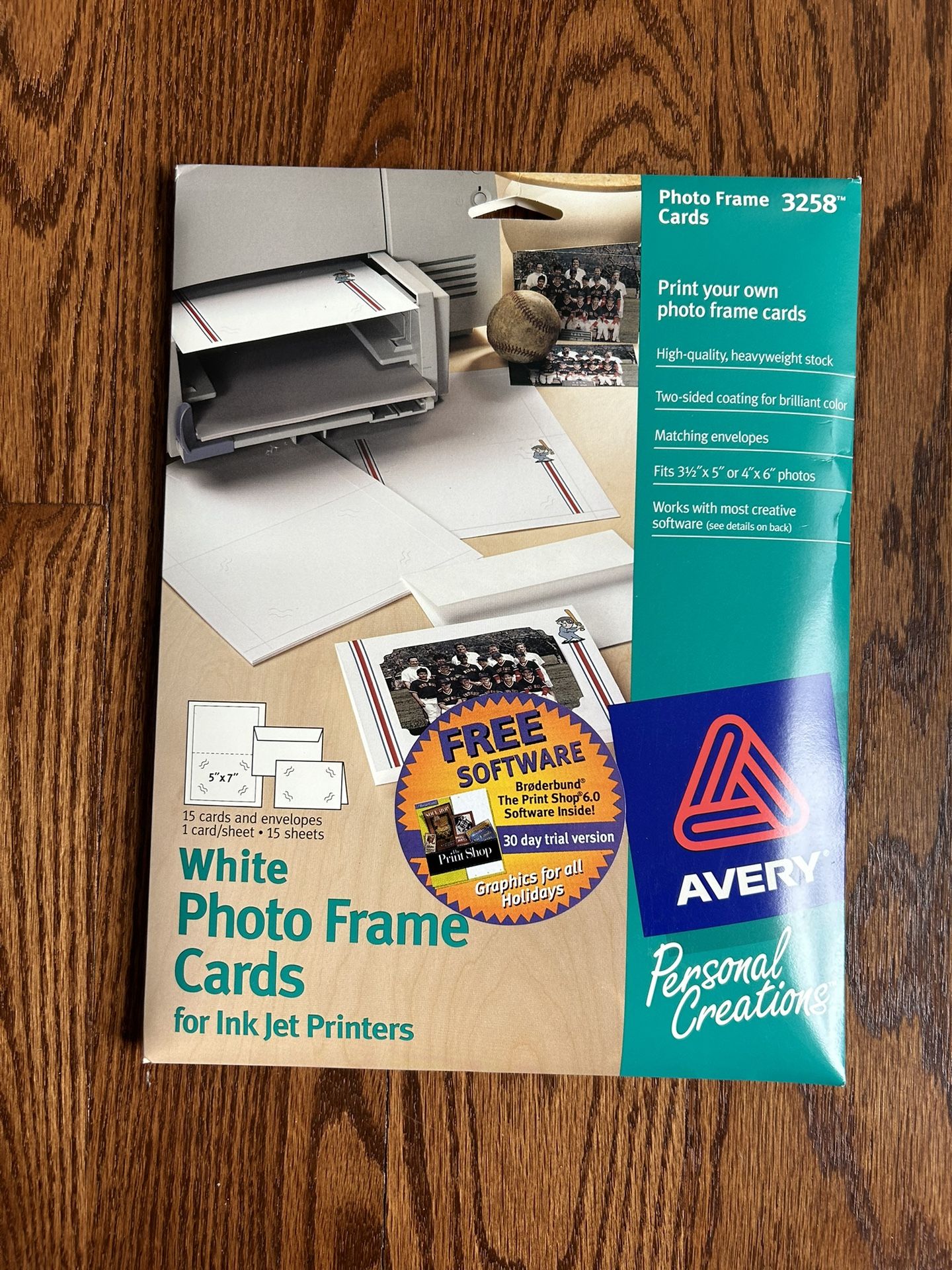 Avery 3258 Photo Frame Cards, 15 White Invitations Plus Envelopes