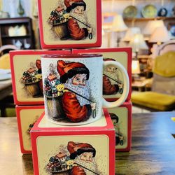 VTG Potpourri Press Santa Gift Mugs