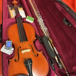 Made in Romania 4/4 Franz Hoffman Violin with Digital Tuner, Shoulder Rest, Extra Strings $400 Firm