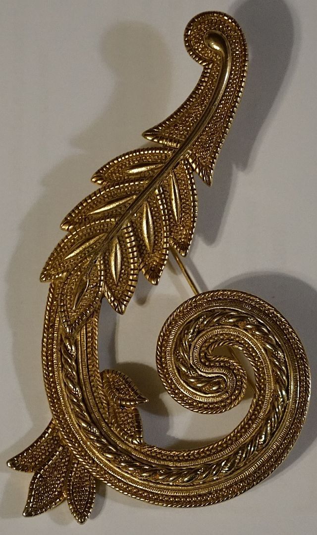 Jonette Jewelry (JJ) Leafy Plume Brooch Pin