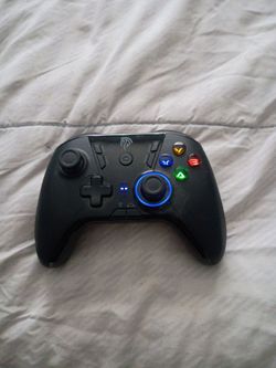 Wired Controller it supports Windows PC, Nintendo Switch, Nintendo Switch Lite, Steam, Steam Deck, Android, and PlayStation 3