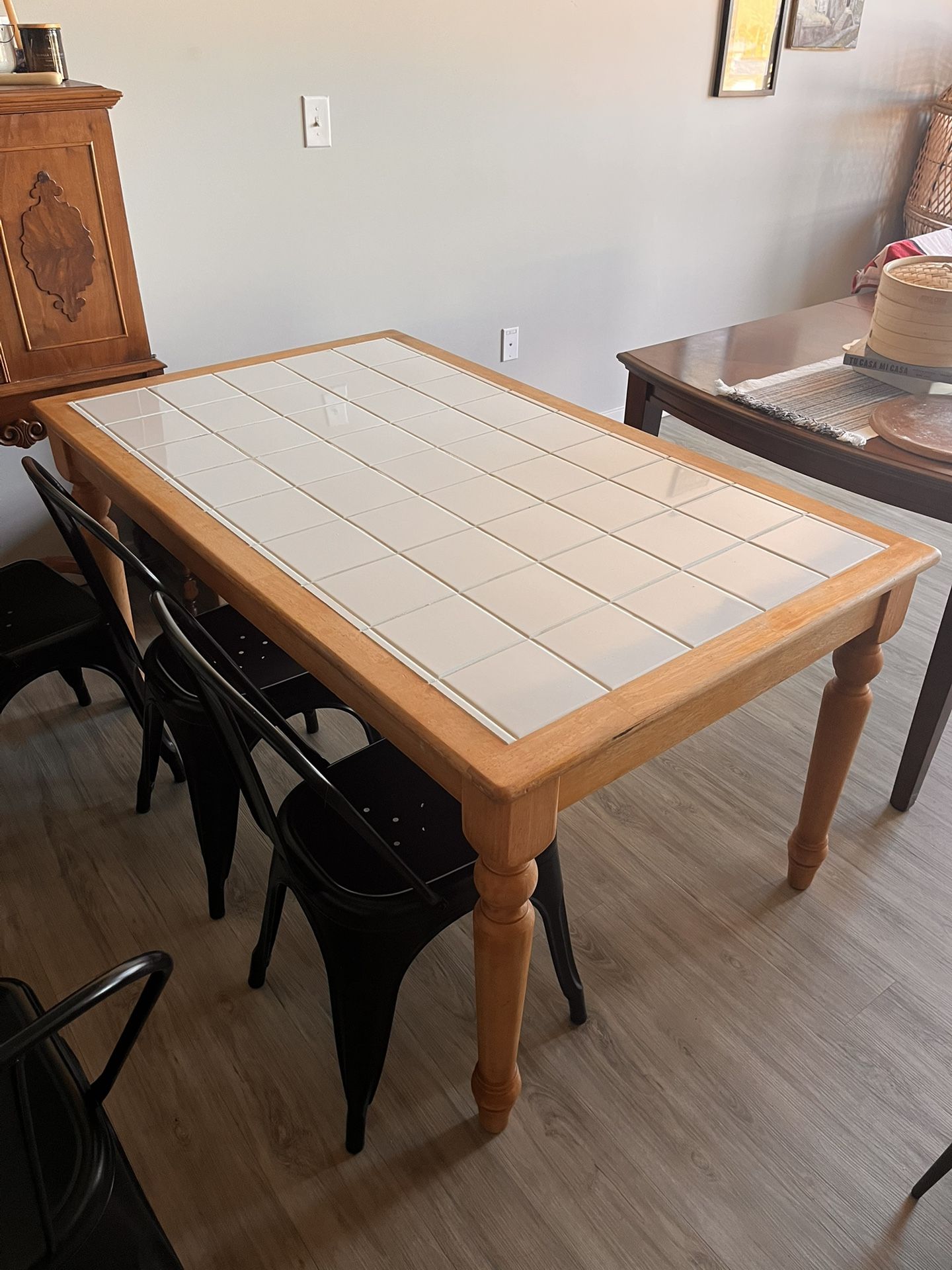 Dining Room Table (seats 6)