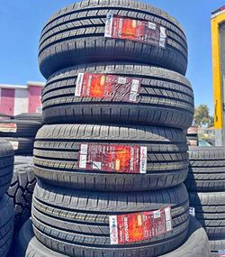 📲☎️ 225/60/16 Supermax Set de Nueva con 50.000 millas de garantía