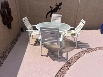 52” round table