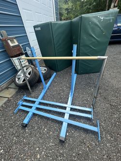 Adjustable Gymnastics Bar + Mat
