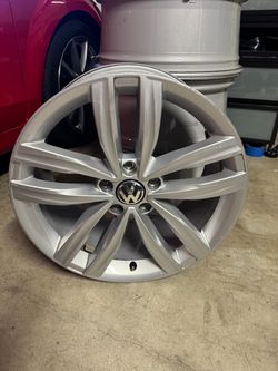 VW 18” wheel 5 x 100