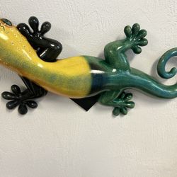 New Resin 18” Gecko 
