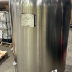 500 Gallon Stainless Steel Storage Tank ( READ DESCRIPTION)