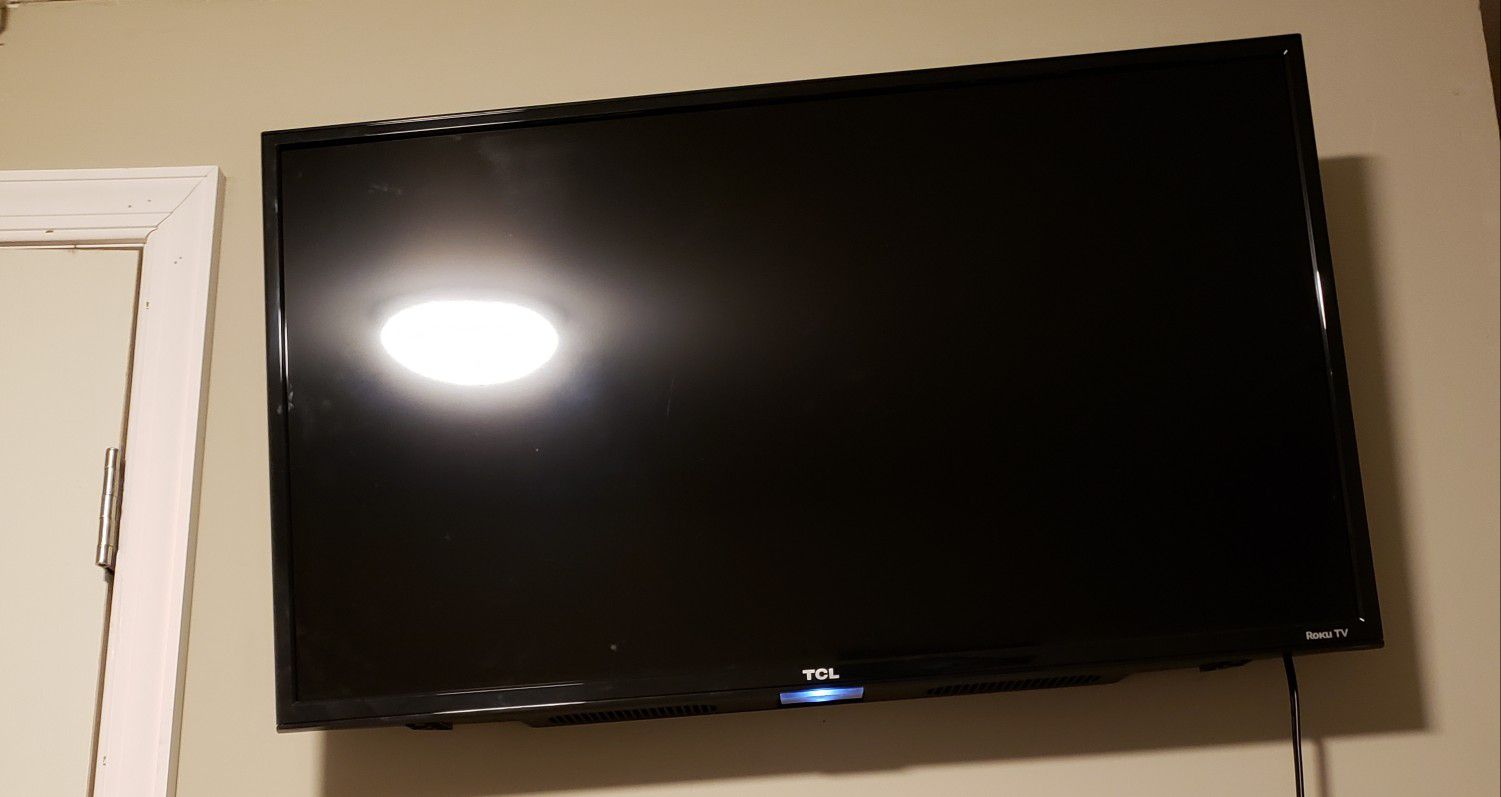 TCL Roku 32 Inch Television