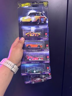 HOT WHEELS PREMIUM- CAR CULTURE EXOTIC ENVY Set