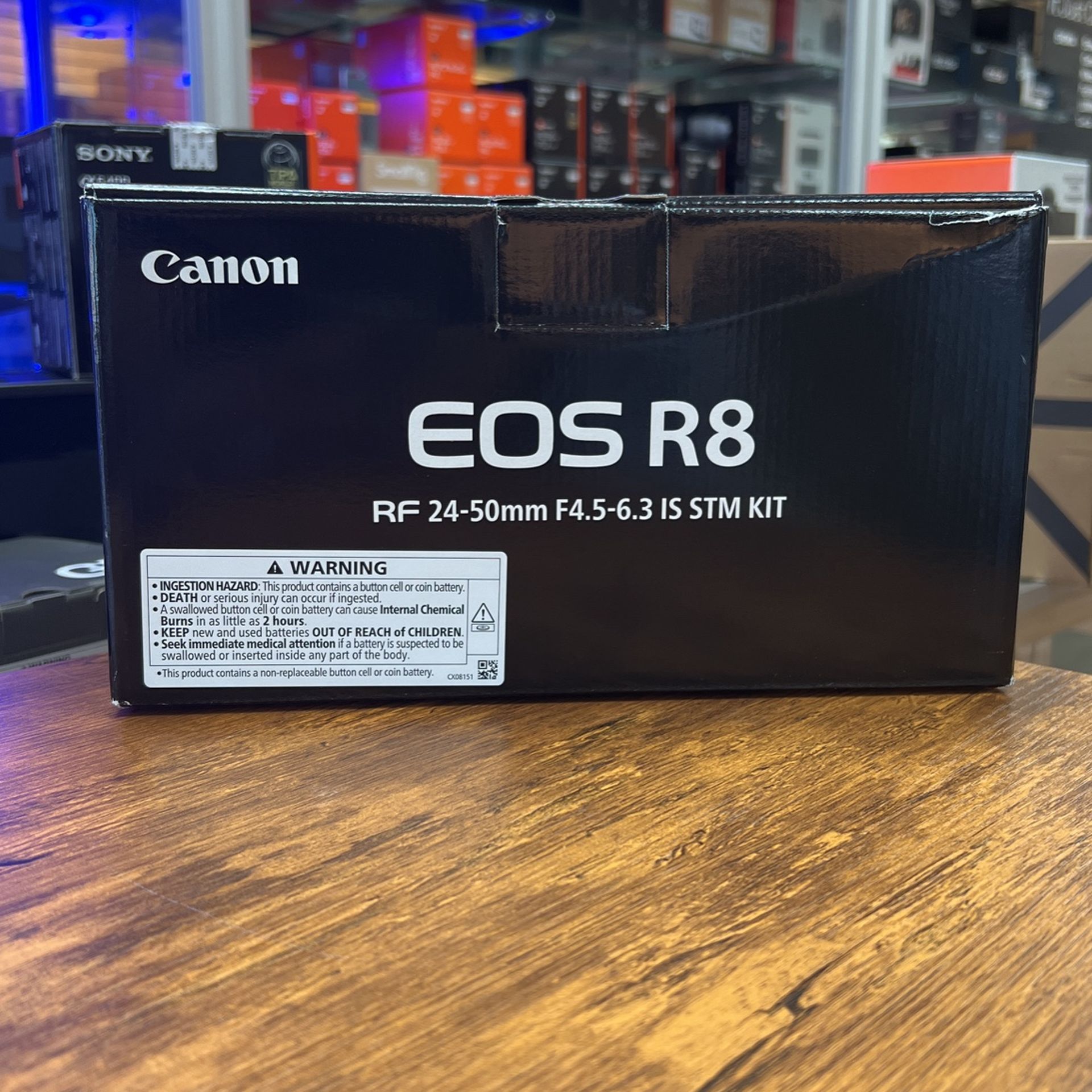 Canon R8 With 24-50mm Lens 