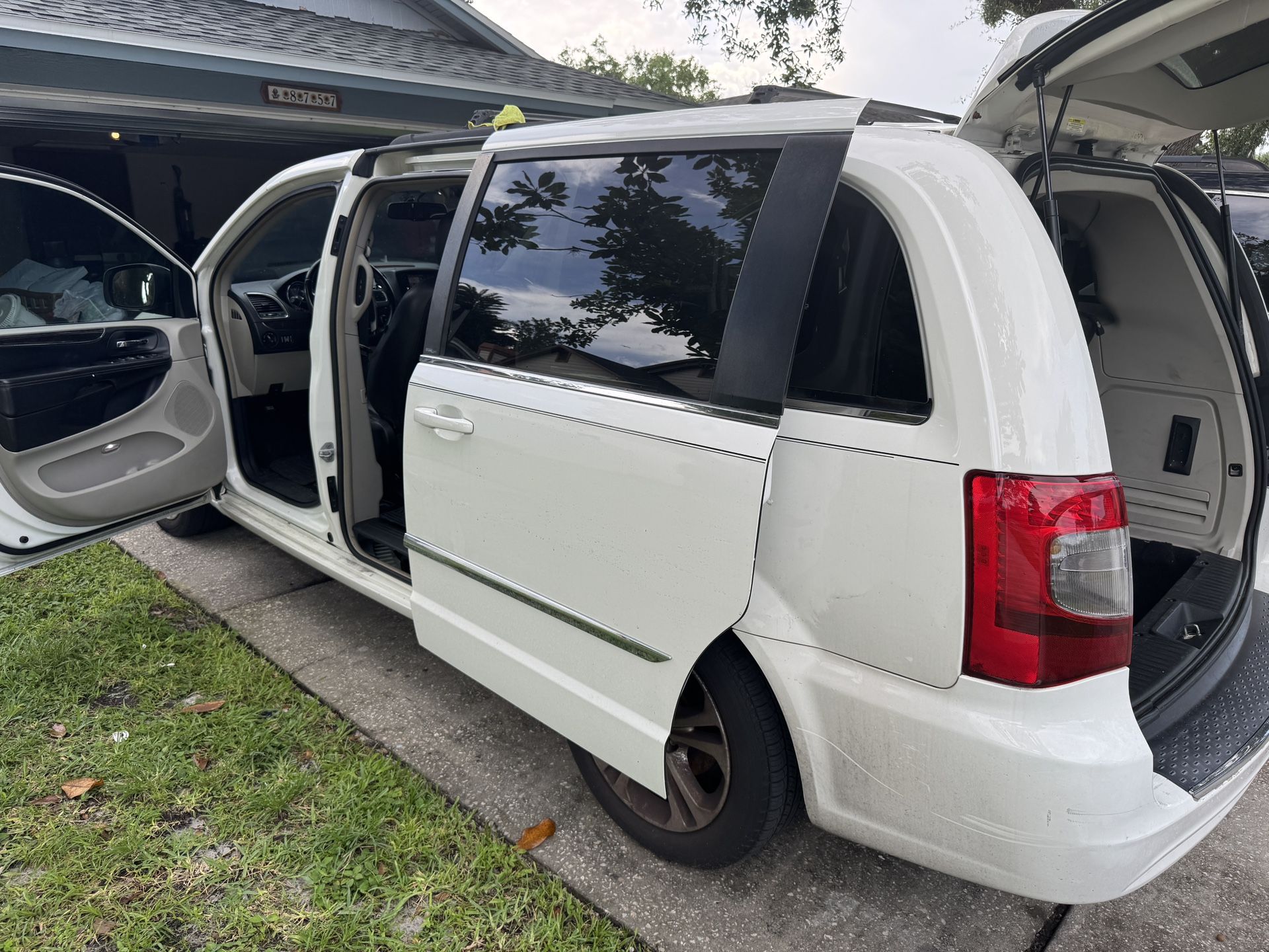2012 Chrysler Town & Country