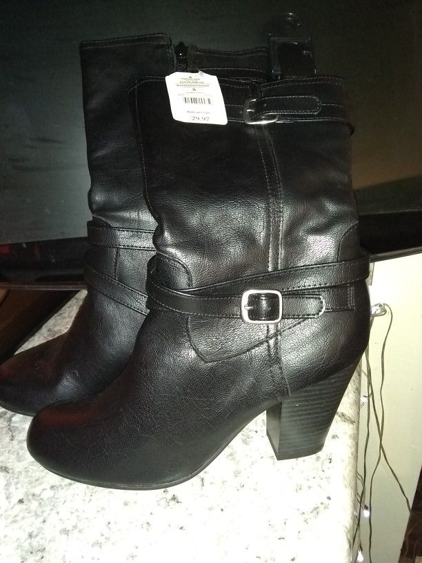 NEW WITH TAGS Black Leather Heel Boots