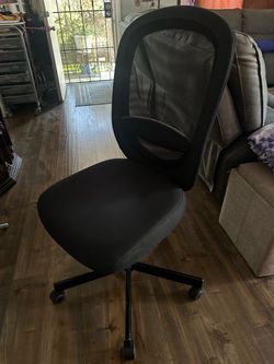 Black Mesh Back Office Chair