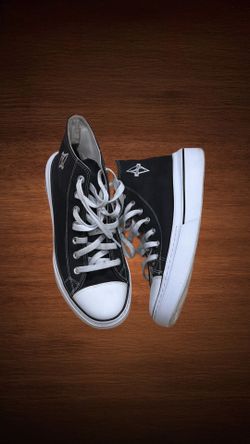 SKECHERS HIGH TOP PLATFORM  SNEAKERS CLASSIC BLACK/WITHE SIZE 10