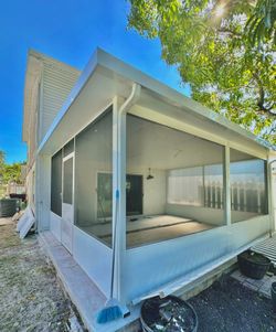 Custom Pergolas, Patio Covers, Decks, Screen Enclosures