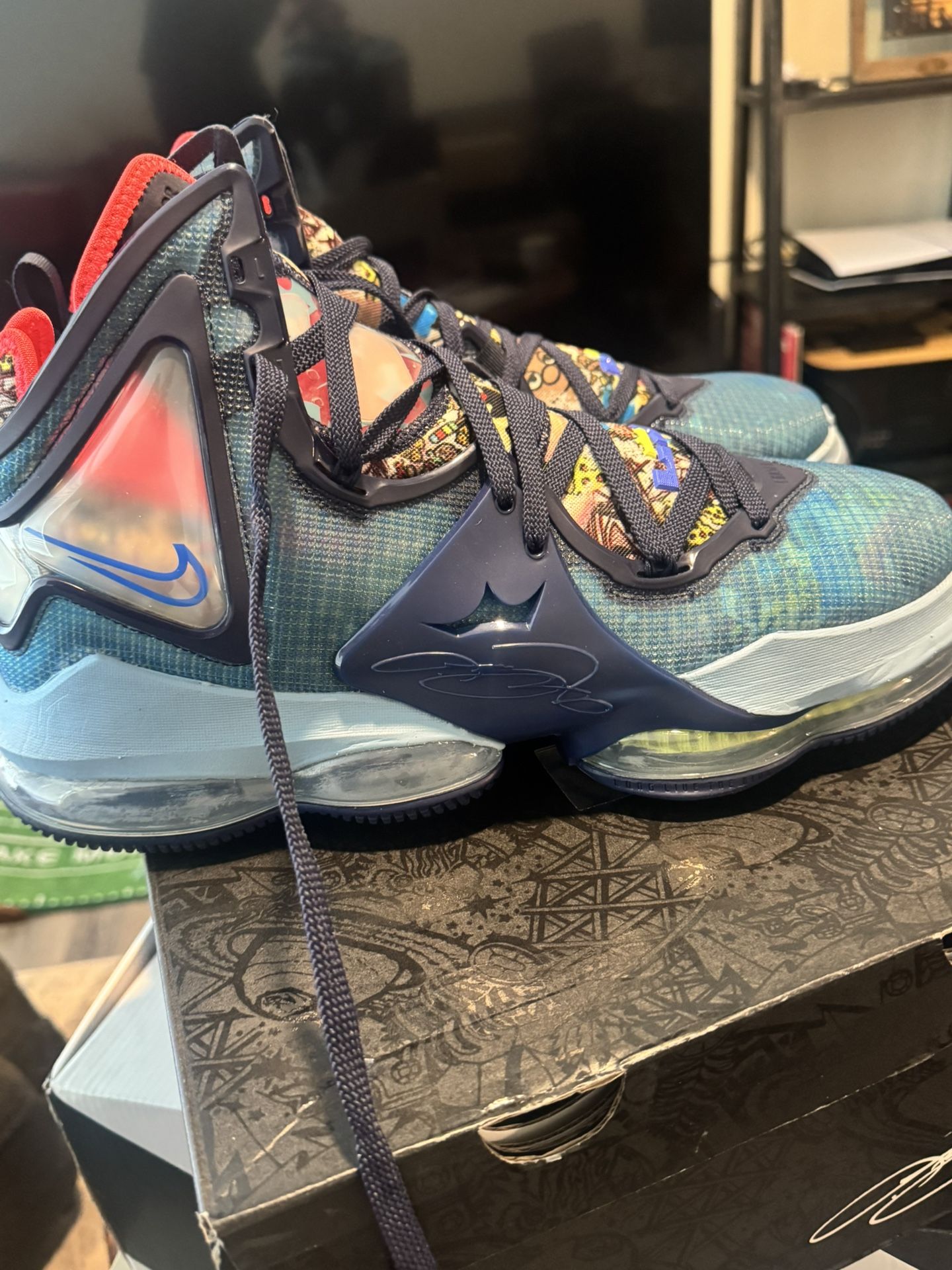 Lebron XIX ‘Fast Food’
