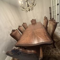 Elegant Dining Table Set with eight chairs  Havertys furniture