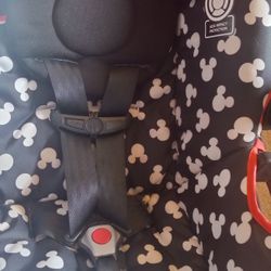 Mickey Mouse 🤍 Infant Car Seat