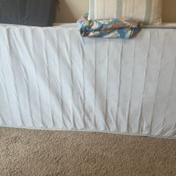 Zinus Twin Mattress 