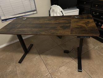 Adjustable Stand up desk