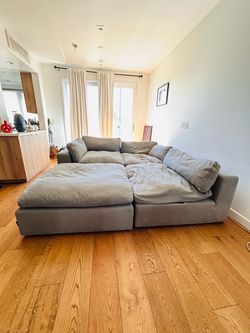 MODANI Bloom Modular Cloud  4 piece Sectional Sofa
