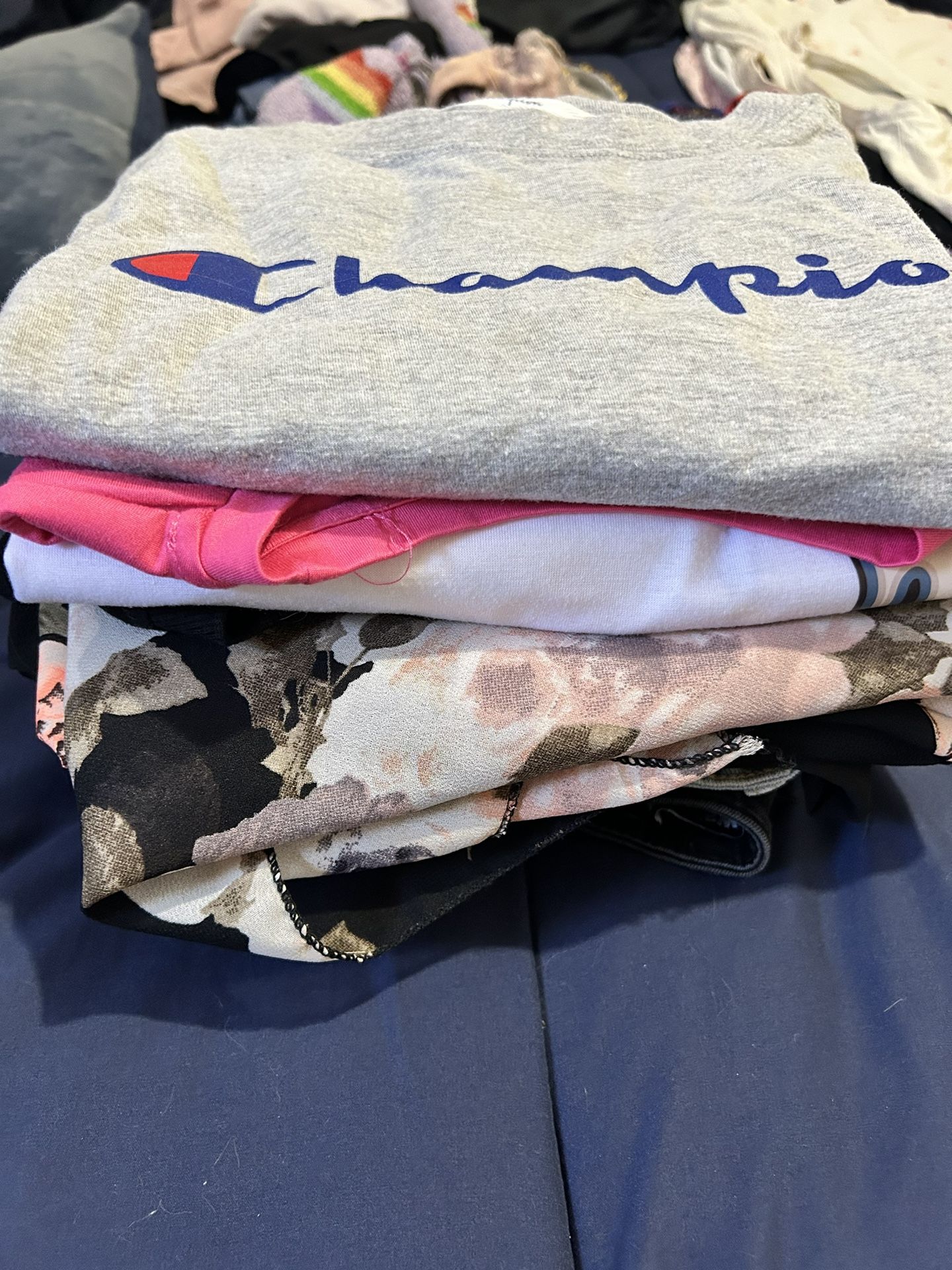 Women’s Clothing 