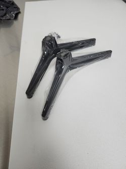 Insignia TV Leg