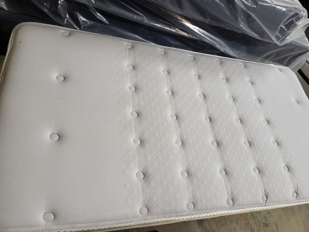 Queen Matress Set With Frame