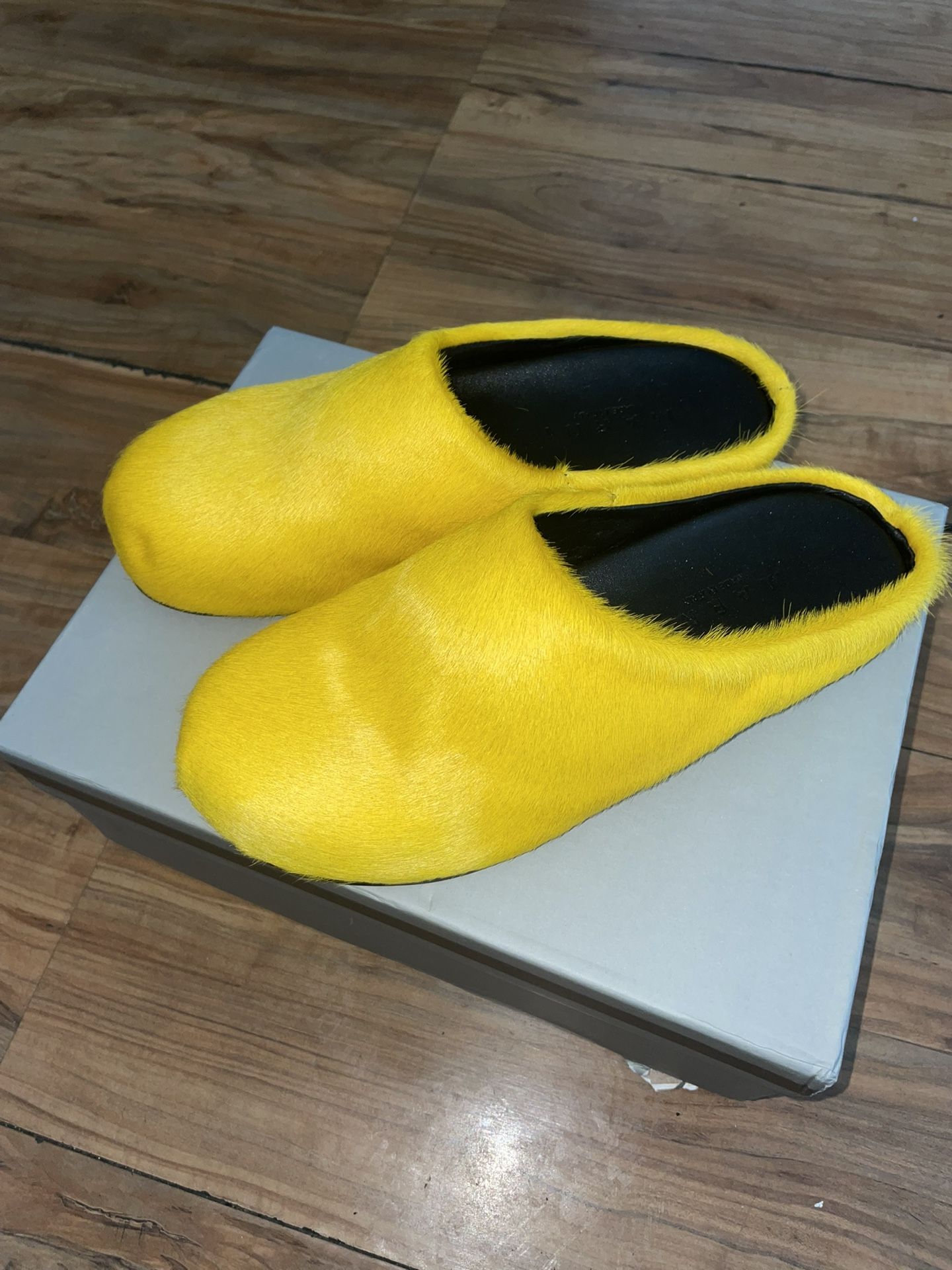 Marni Slides