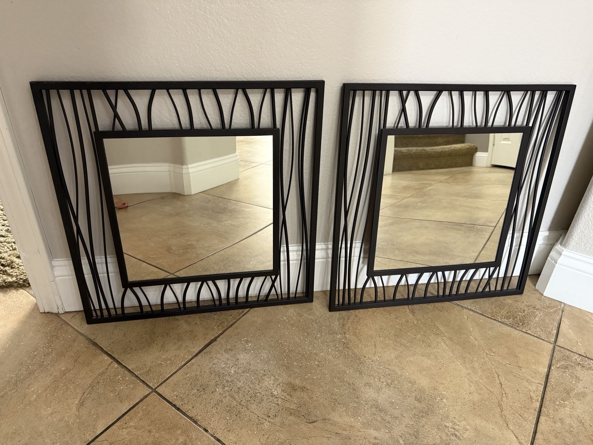 2 Mirrors
