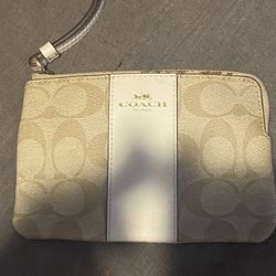 Coach F58035 Signature PVC Leather Corner Zip Wristlet Light Khaki Chalk