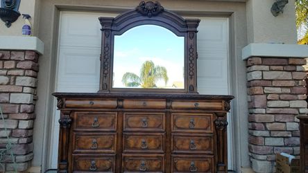 Large-scale heavy Ashley Furniture 2-piece dresser mirror