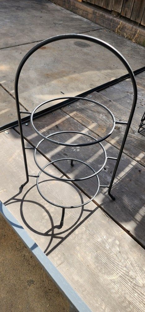 3 Tier Tray Or Pie Rack