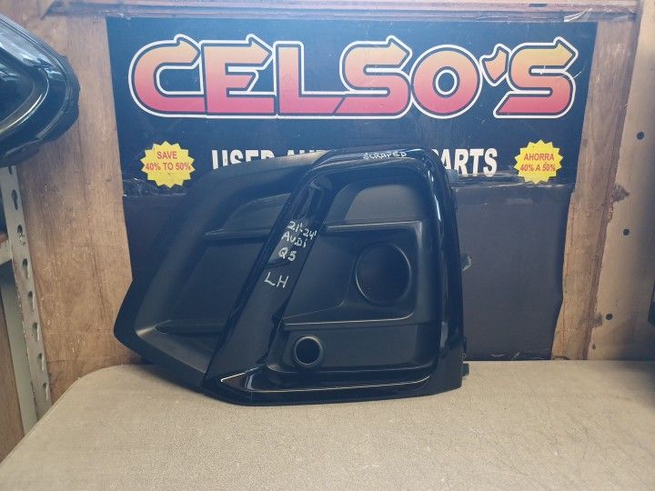 21 24 Audi Q5 LH Front Bumper Lower Grille OEM.